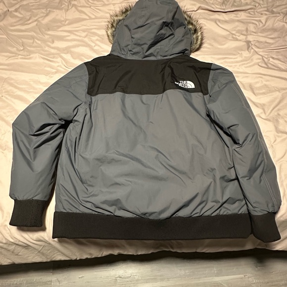The North Face Men's Gray and Black McMurdo Bomber Jacket - Picture 4 of 6